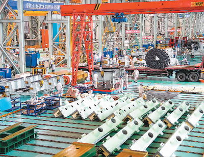 以技術(shù)開(kāi)發(fā)為引擎，奮力推進(jìn)制造強(qiáng)國(guó)與網(wǎng)絡(luò)強(qiáng)國(guó)建設(shè)——銳財(cái)經(jīng)視角下的戰(zhàn)略路徑