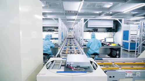 武漢 追光逐芯 江城綻新顏 四谷溢彩 科創勢正勁